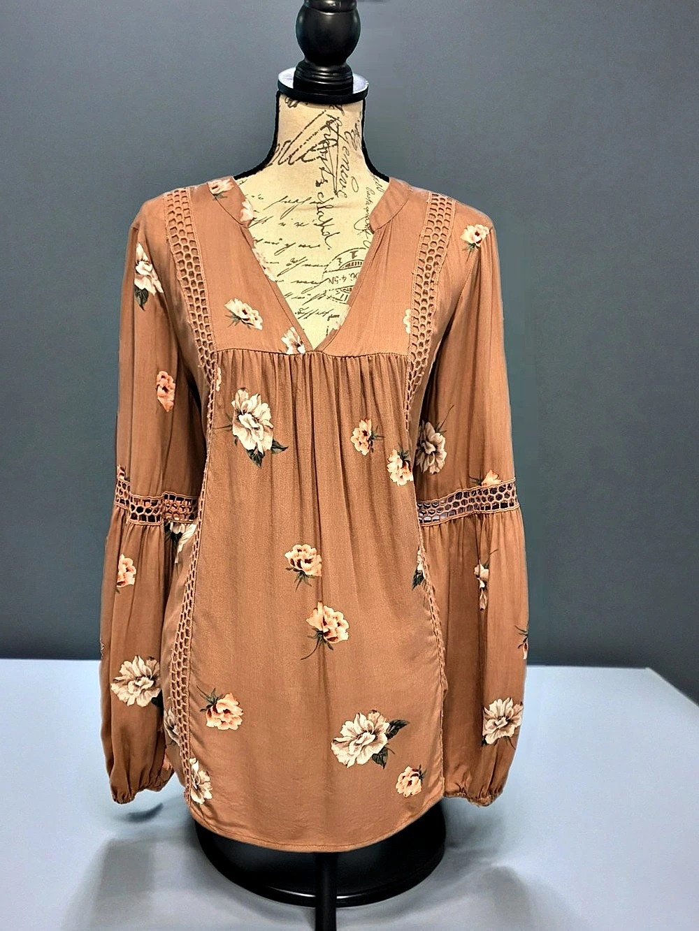 Torrid Floral Peasant Blouse NWT Size 12 Boho Ladder Lace Tunic Top